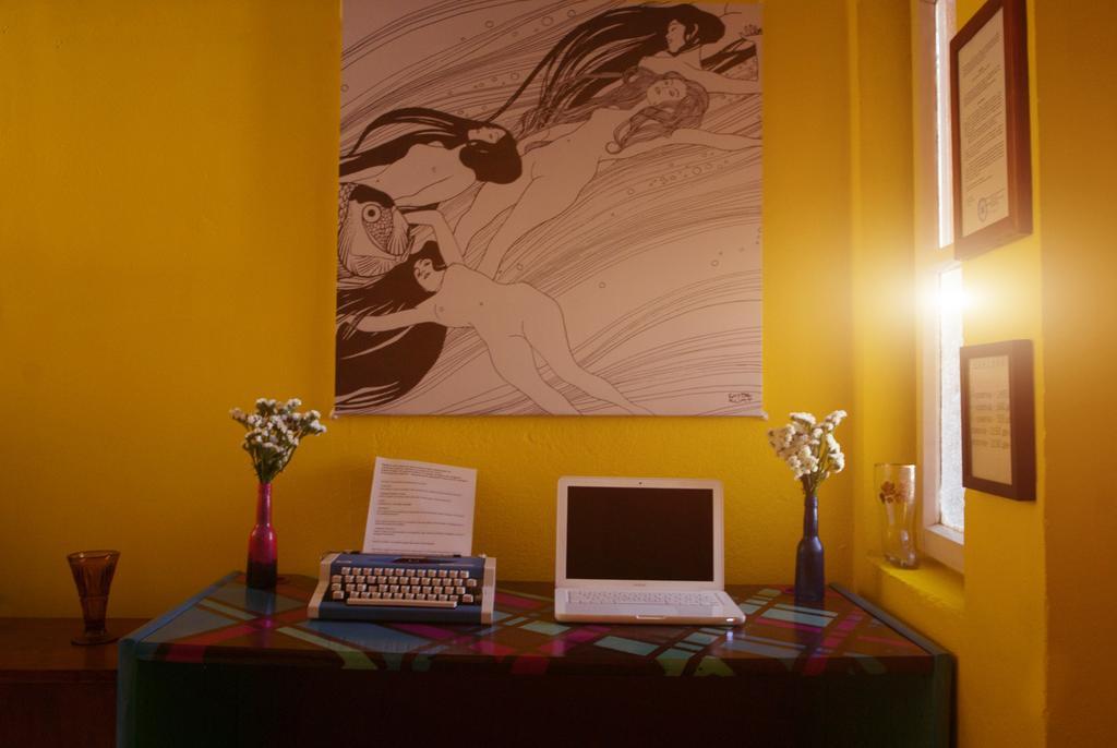 Universe Hostel Скопие Екстериор снимка