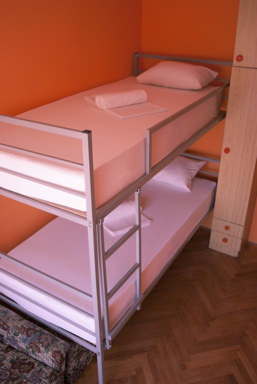 Universe Hostel Скопие Стая снимка
