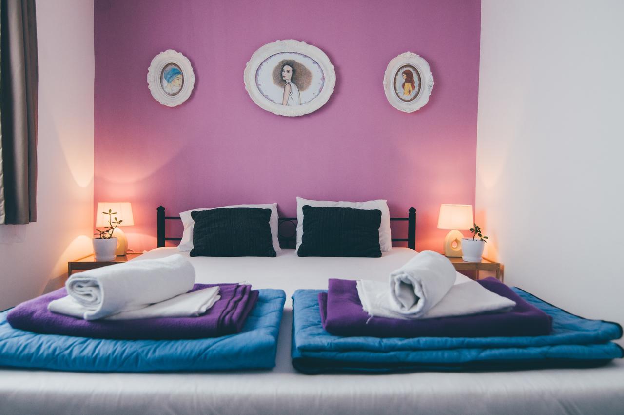 Universe Hostel Скопие Екстериор снимка
