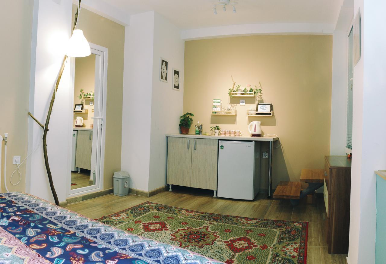 Universe Hostel Скопие Екстериор снимка